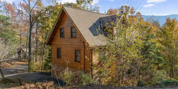 521 Deer Path Lane