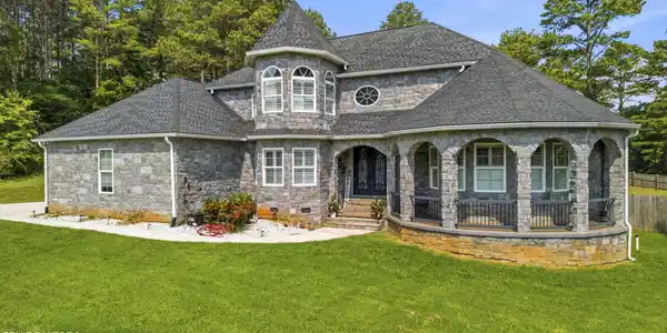 1712 Grand Pine Point