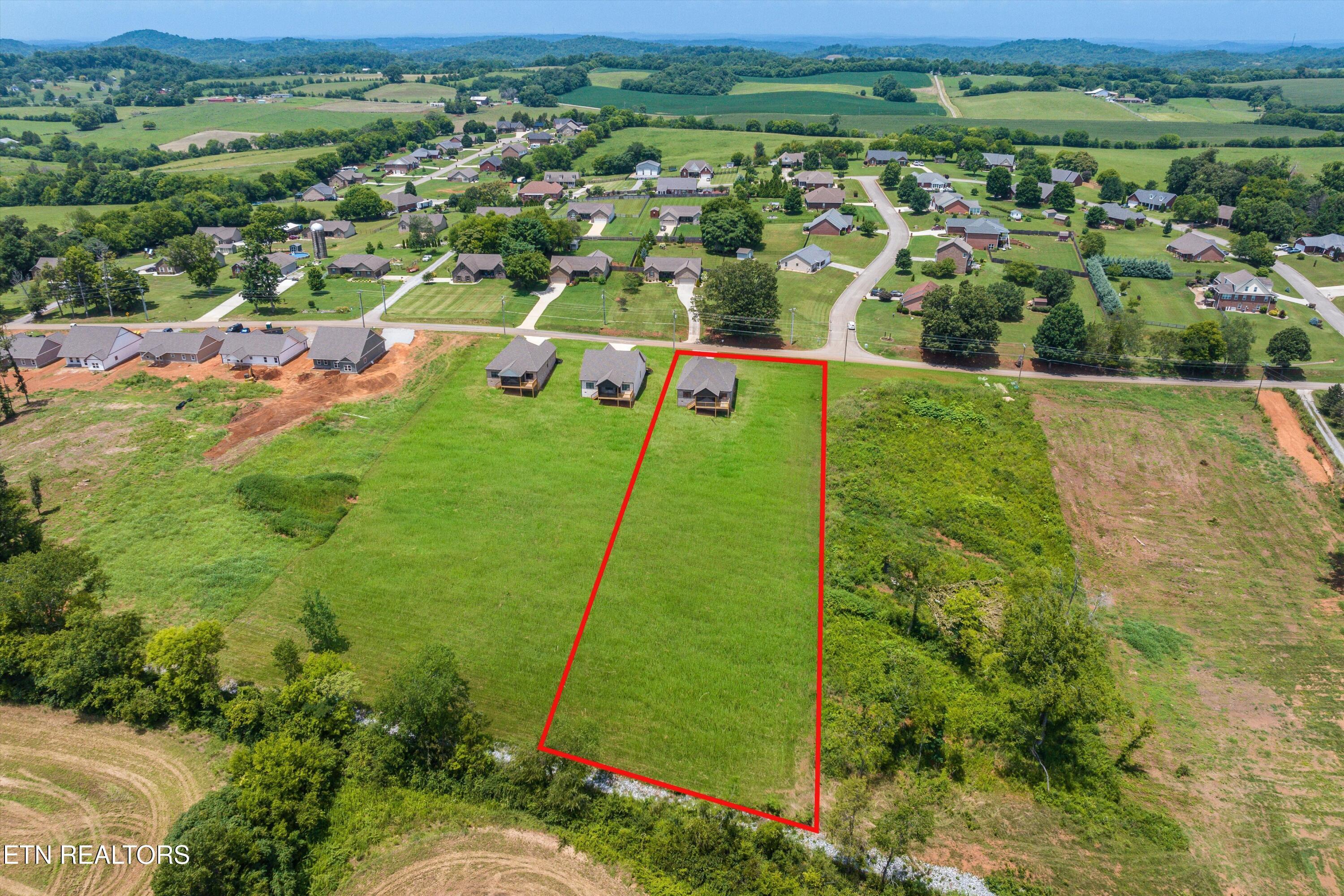 Image 4: 11-5109GregoryRd_EXT-11