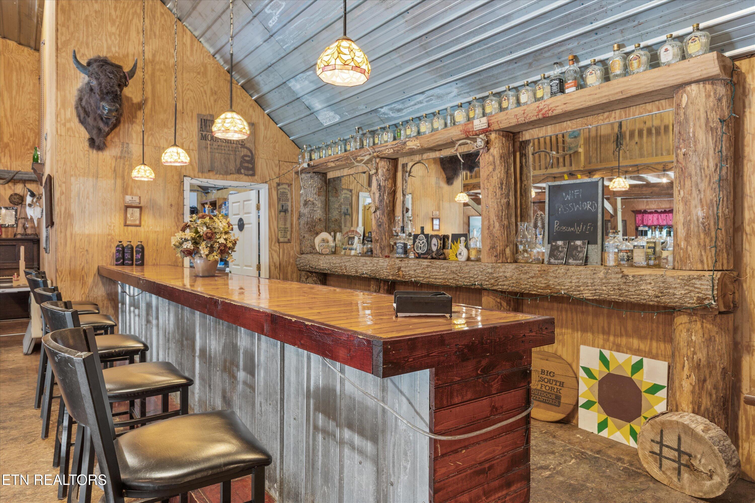 Image 4: saloon bar to full kitchen
