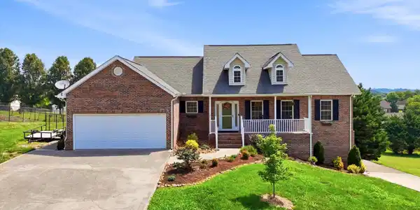 2605 Covington Circle