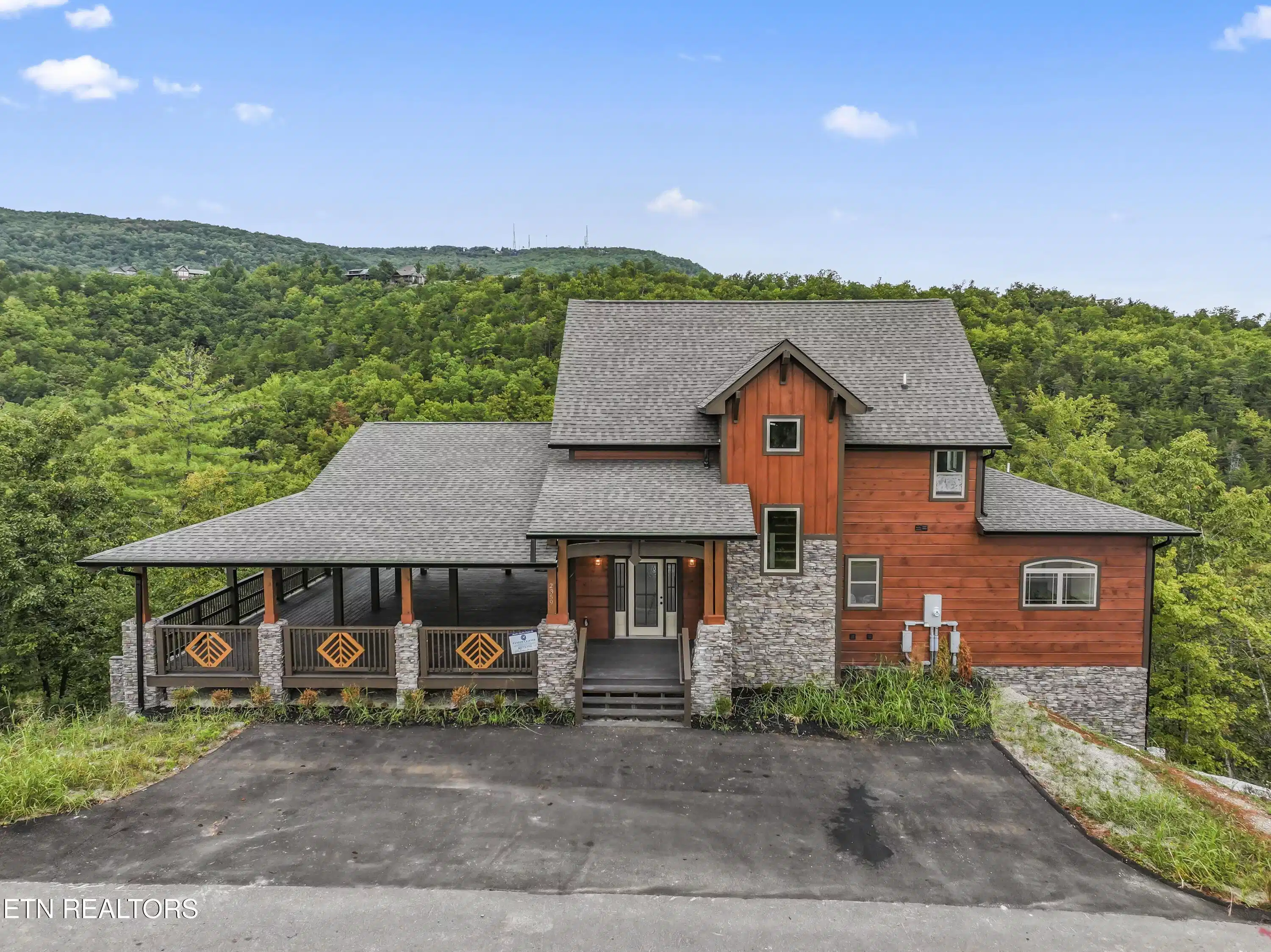 Image 1: photos_high_resolution_DJI_2025100802314