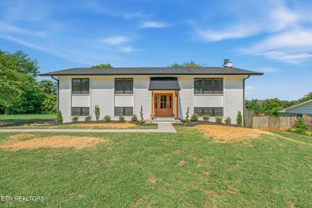 8236 Spruceland Rd