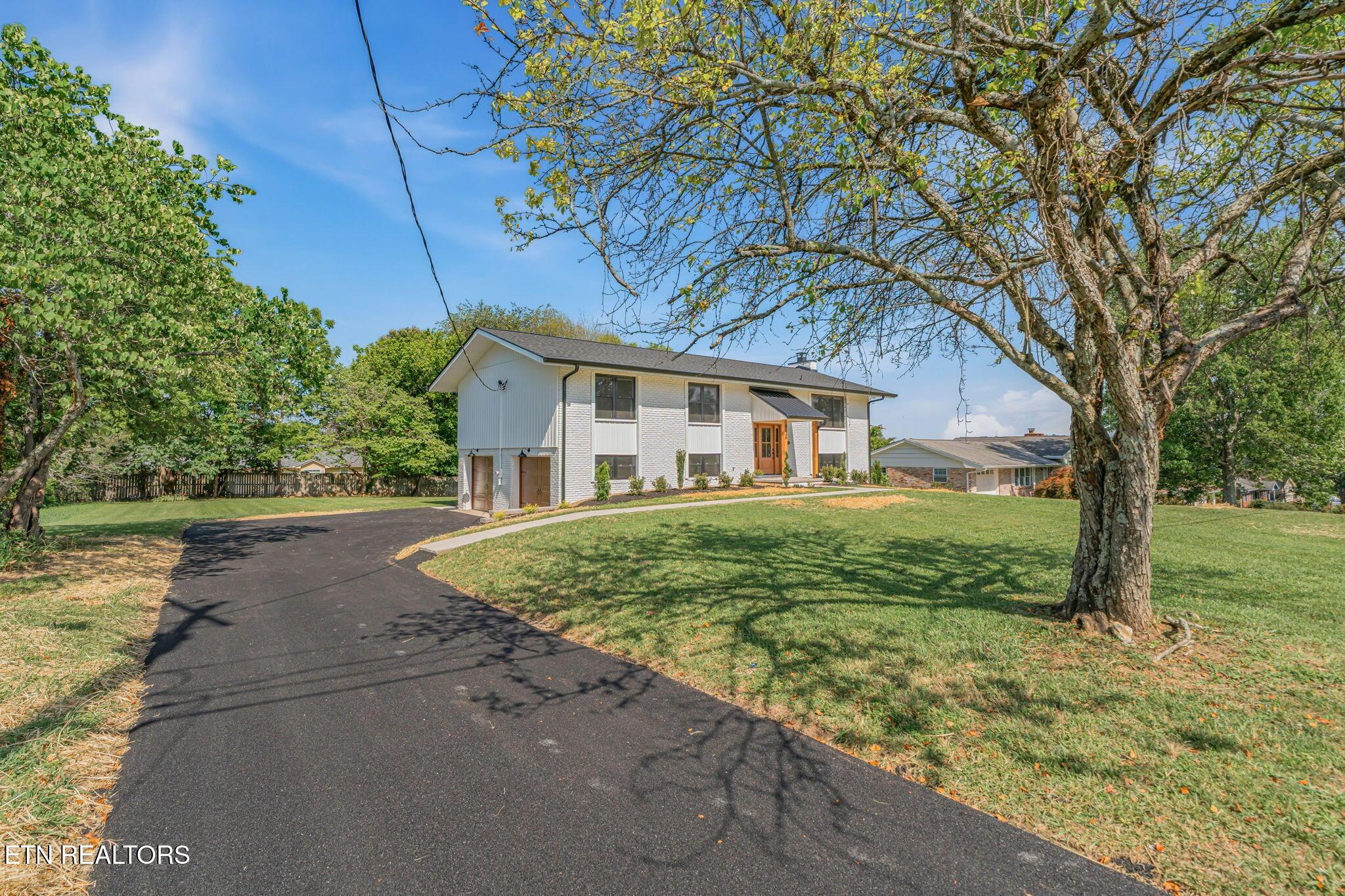 Image 4: 42-web-or-mls-8236 Spruceland Road