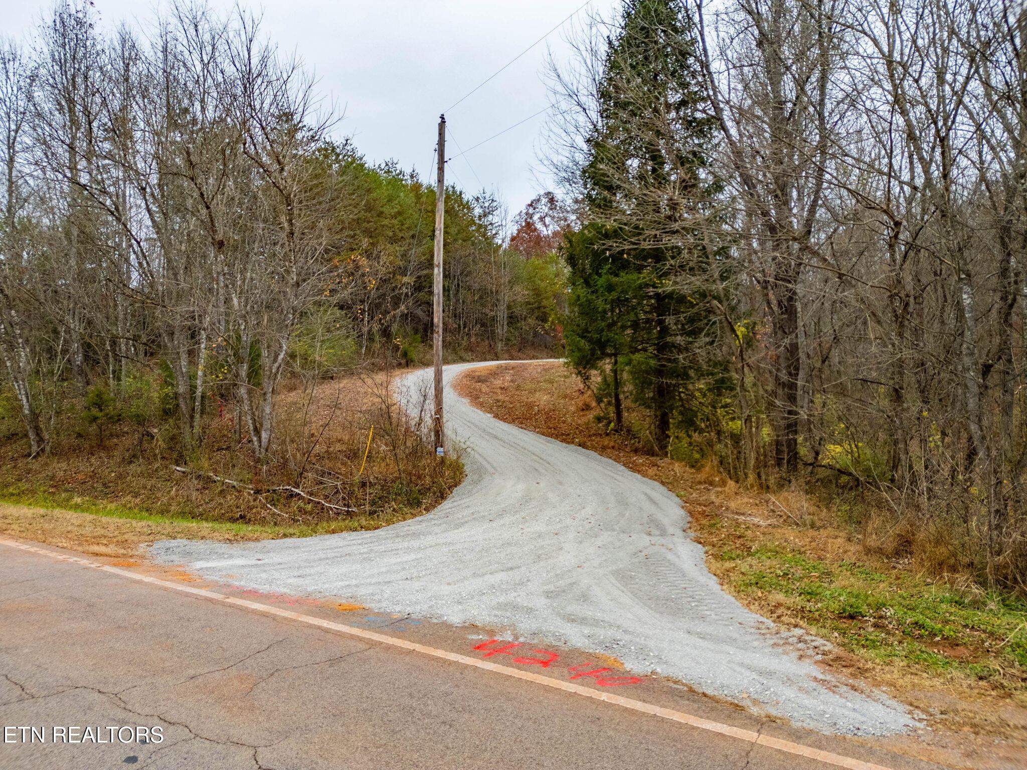 Image 2: 28-web-or-mls-DJI_0113-HDR