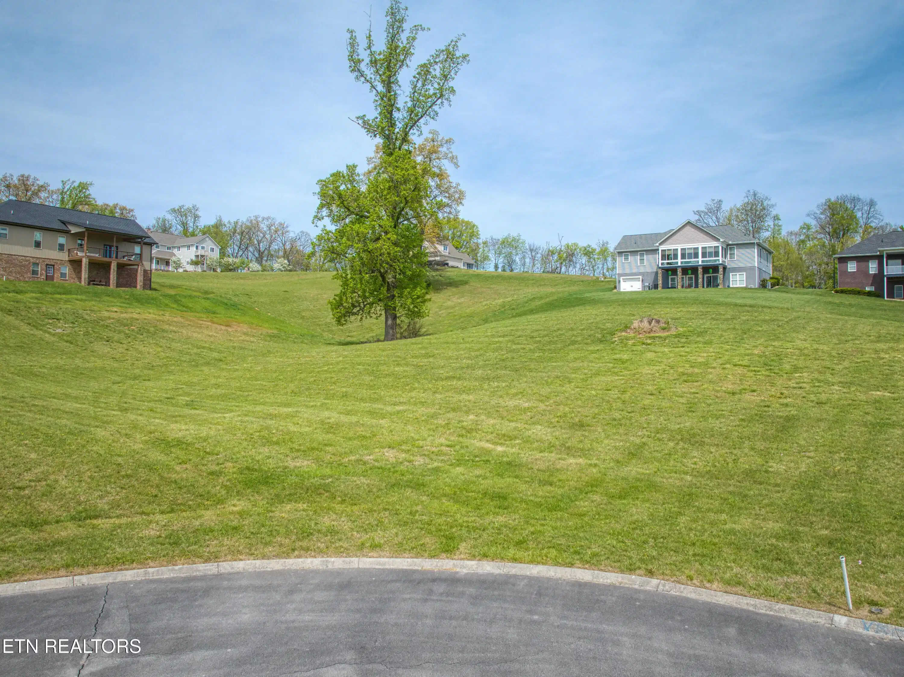 Image 1: DJI_20260408145813_0050_D_24