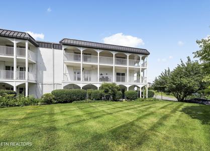 5709 Lyons View Pike