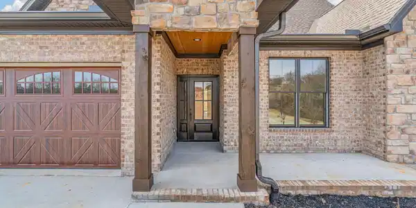 Image 2: 2-web-or-mls-206 Goldcrest Drive-3