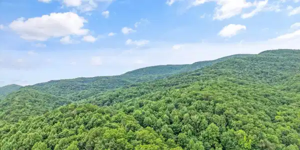 Mountain Rd
