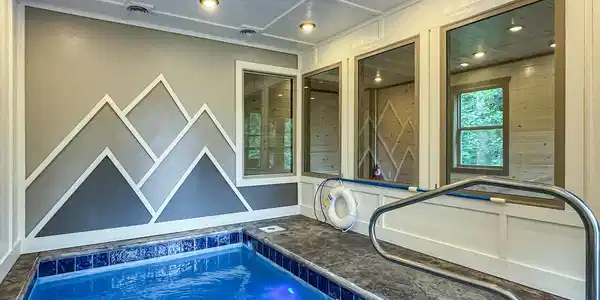 Image 3: pool