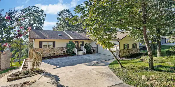 132 Brokenwood Lane