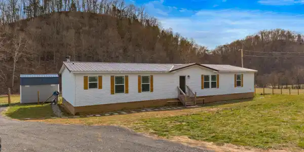 Image 4: 004-2484UpperCaneyValley-Tazewell-TN-378