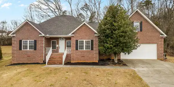 826 Reagan View Lane