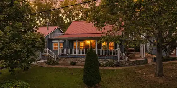 925 Tweed Springs Rd