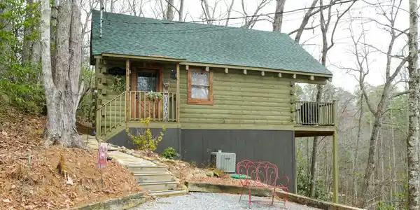 846 Maple Hill Way