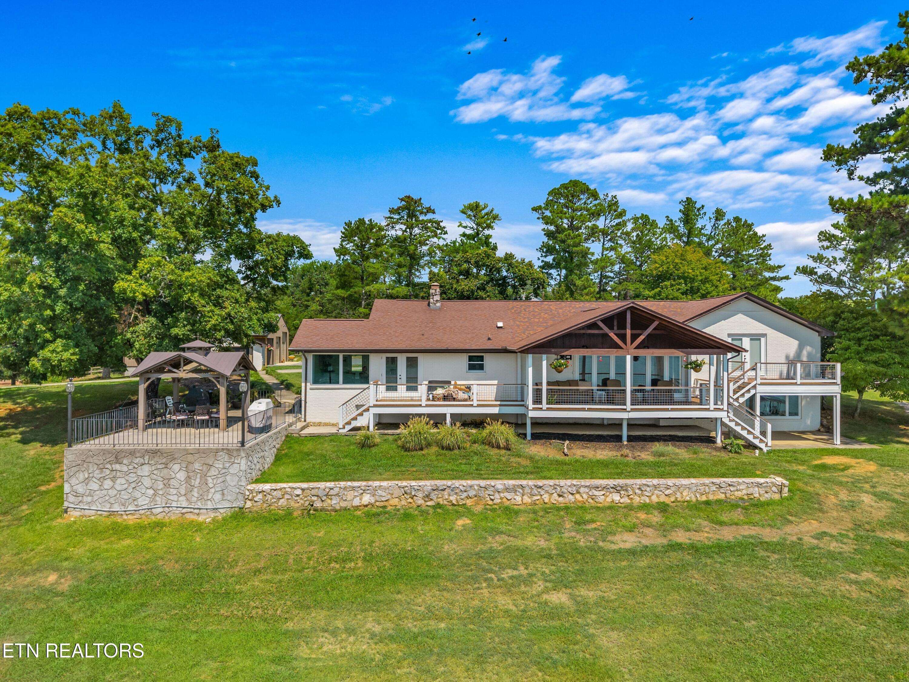 Image 3: 004-1331Tennessee139-Dandridge