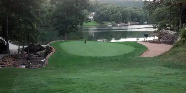 Image 4: THIS HOLE IS RIGHT BELOW YOU