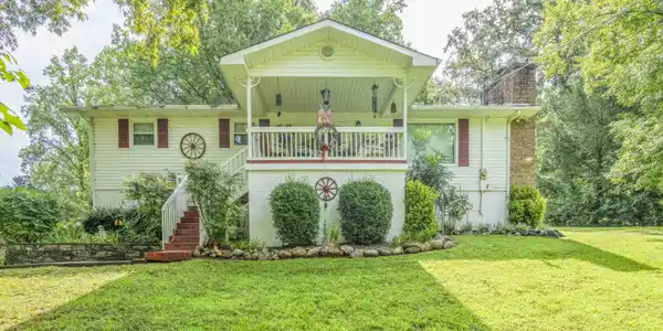 248 Mountain Ave