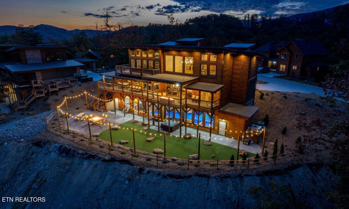 Image 3: D74E79AE-241E-417E-8903-046A5D6D7299