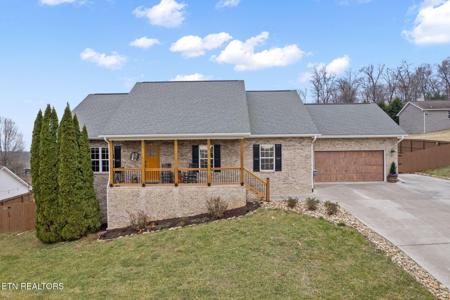 5621 Evergreen Farms Lane