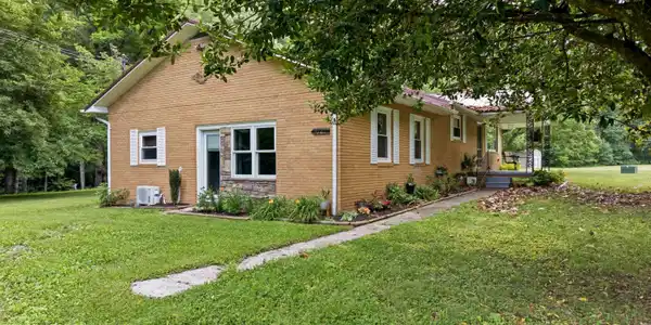 Image 2: 003-4124BigCreekRoad-Hartford-TN-37753-S