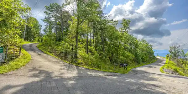 Hatcher Mountain rd Rd