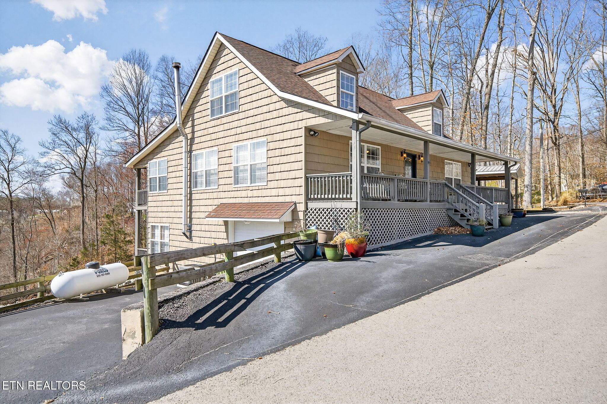 Image 2: 2-web-or-mls-1020 Eastridge Dr_012_TNPC