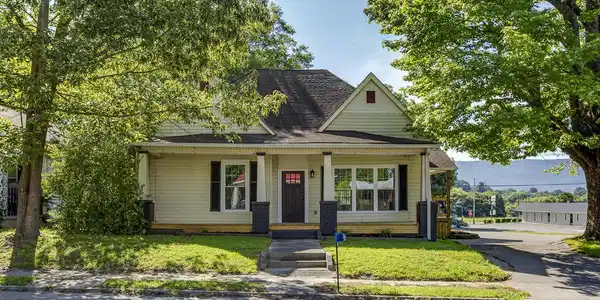327 Ohio Ave