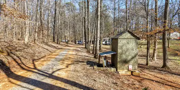 Image 2: 23-2941 Northlake Dr23