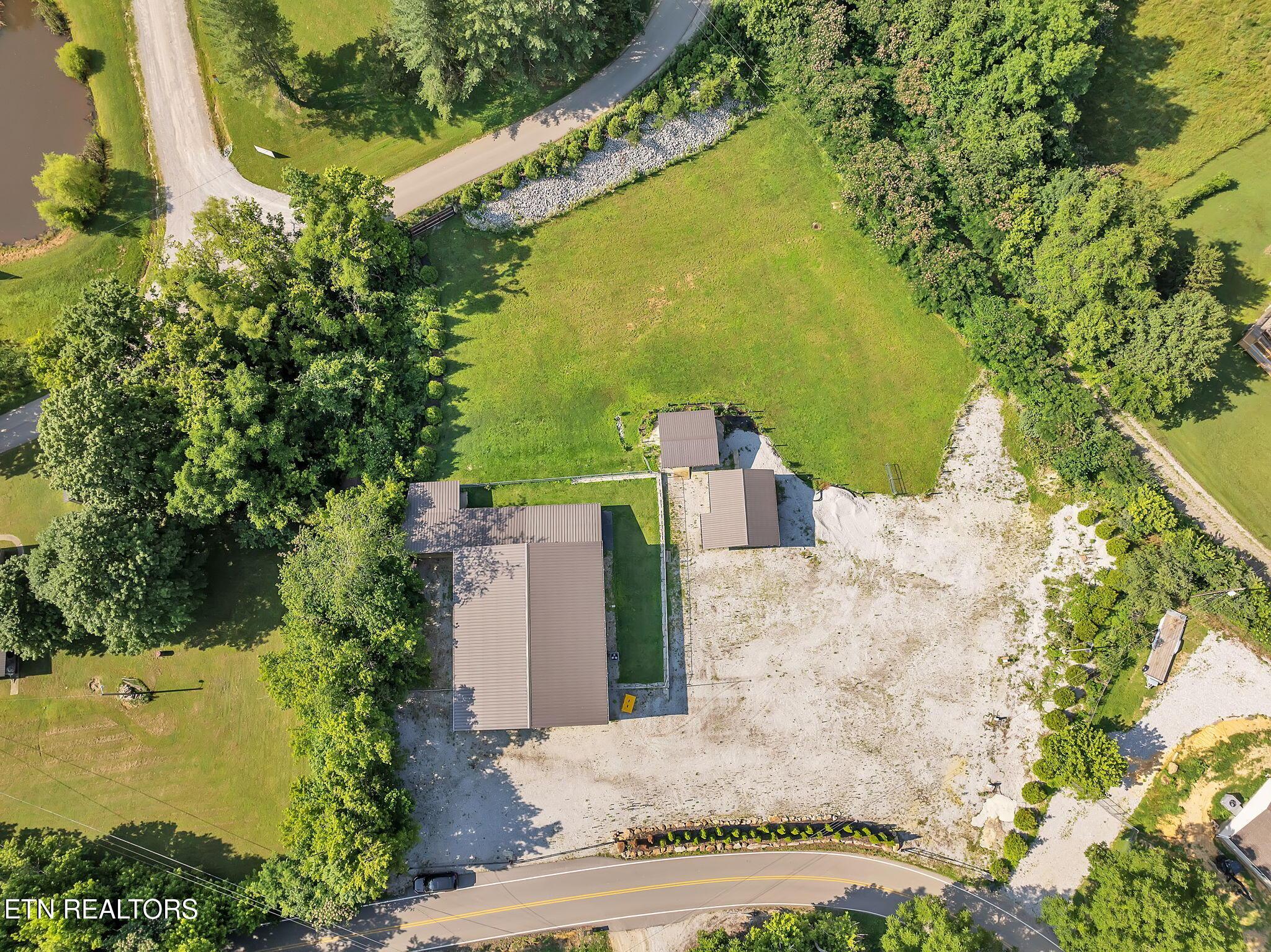 Image 2: 68-web-or-mls-Winona ext--4