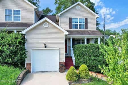 1818 Short Leaf Lane