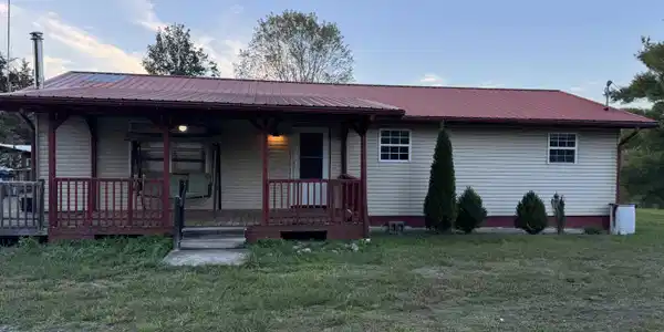 586 Back Valley Rd