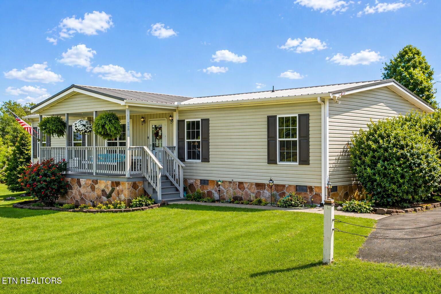 Image 3: 39-268 Mountain Meadows Dr 01