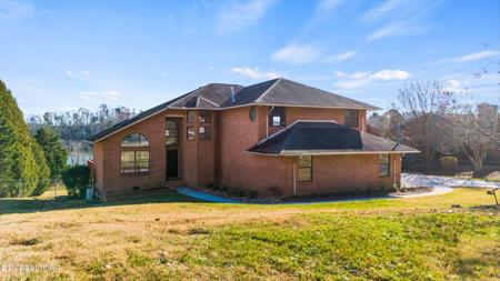 10128 El Pinar Drive