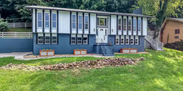 2212 Jones Bend Rd