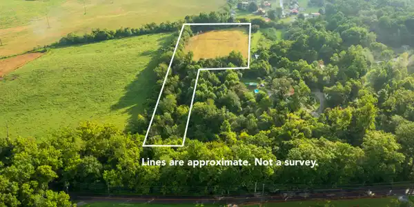 Image 2: homesandvideos aerials-12303 lines
