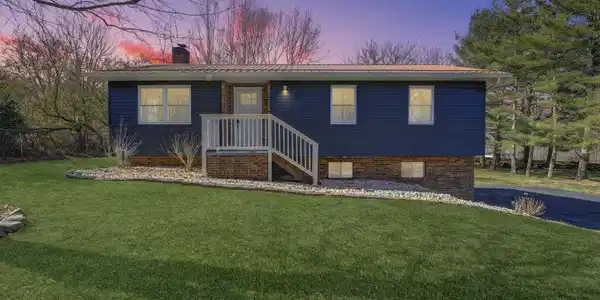 116 Leach Rd