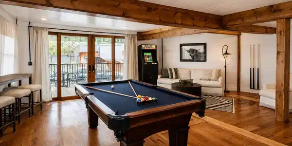 Image 2: 316 Court Ave, Sevierville TN