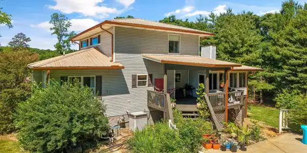 Image 3: 36-7740 Tressa Cir 12