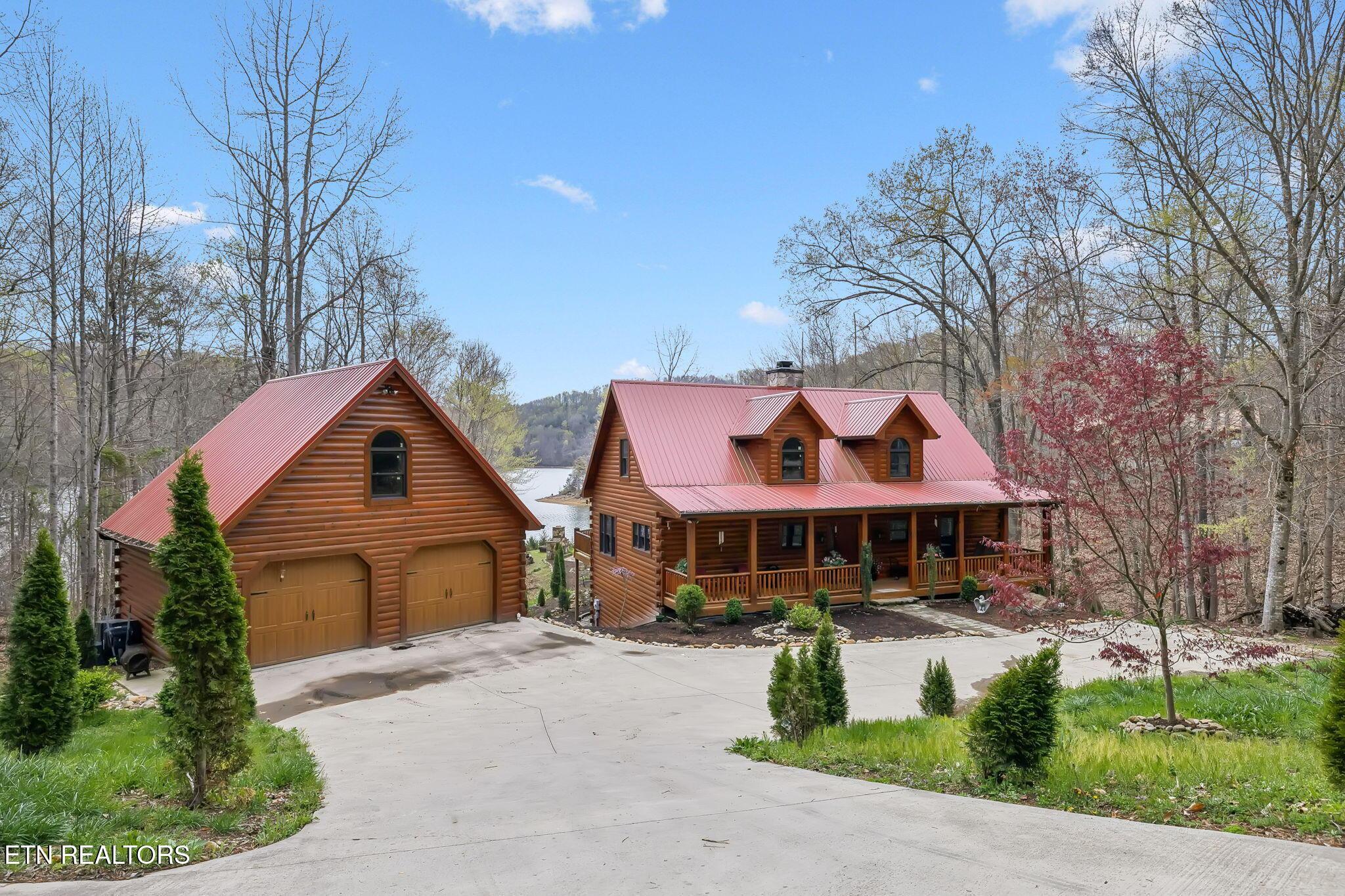 Image 1: 8-web-or-mls-514 bluff view rd - 008
