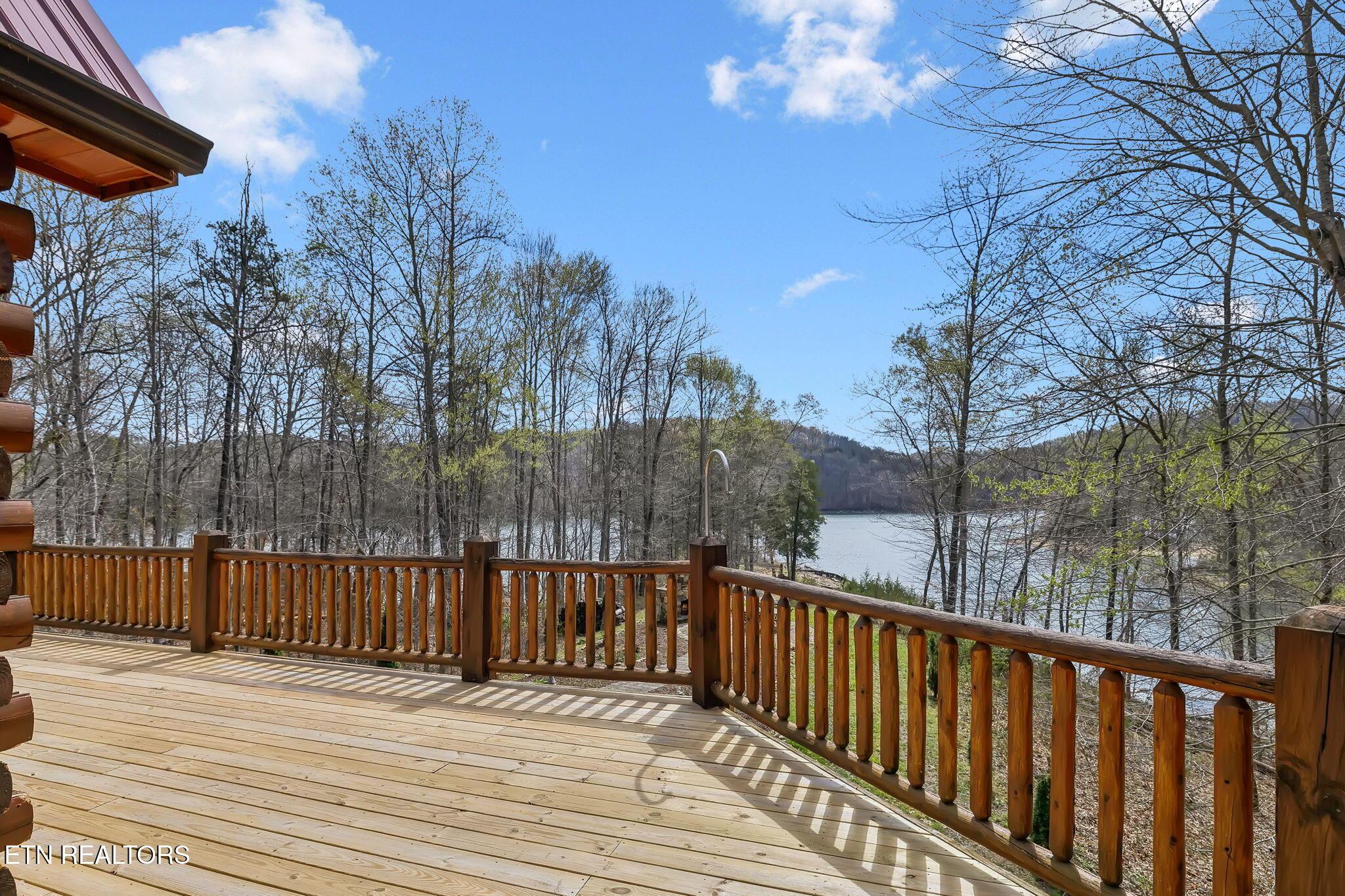 Image 2: 129-web-or-mls-514 bluff view rd - 129