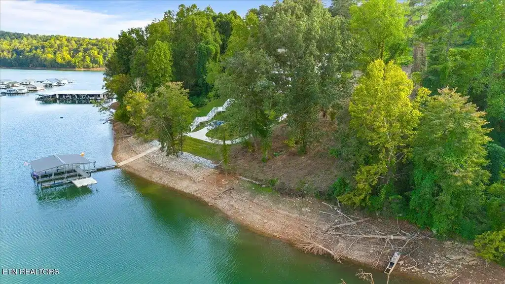 Image 1: NorrisLake-Lot-From-Water-TN.jpg