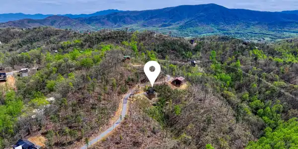 Image 3: DJI_20260406143550_0331_D_159