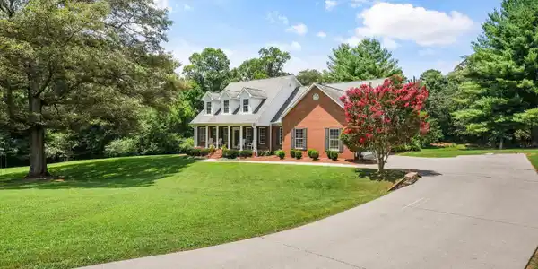 Image 3: 04-2039 Chasewood Ln 54