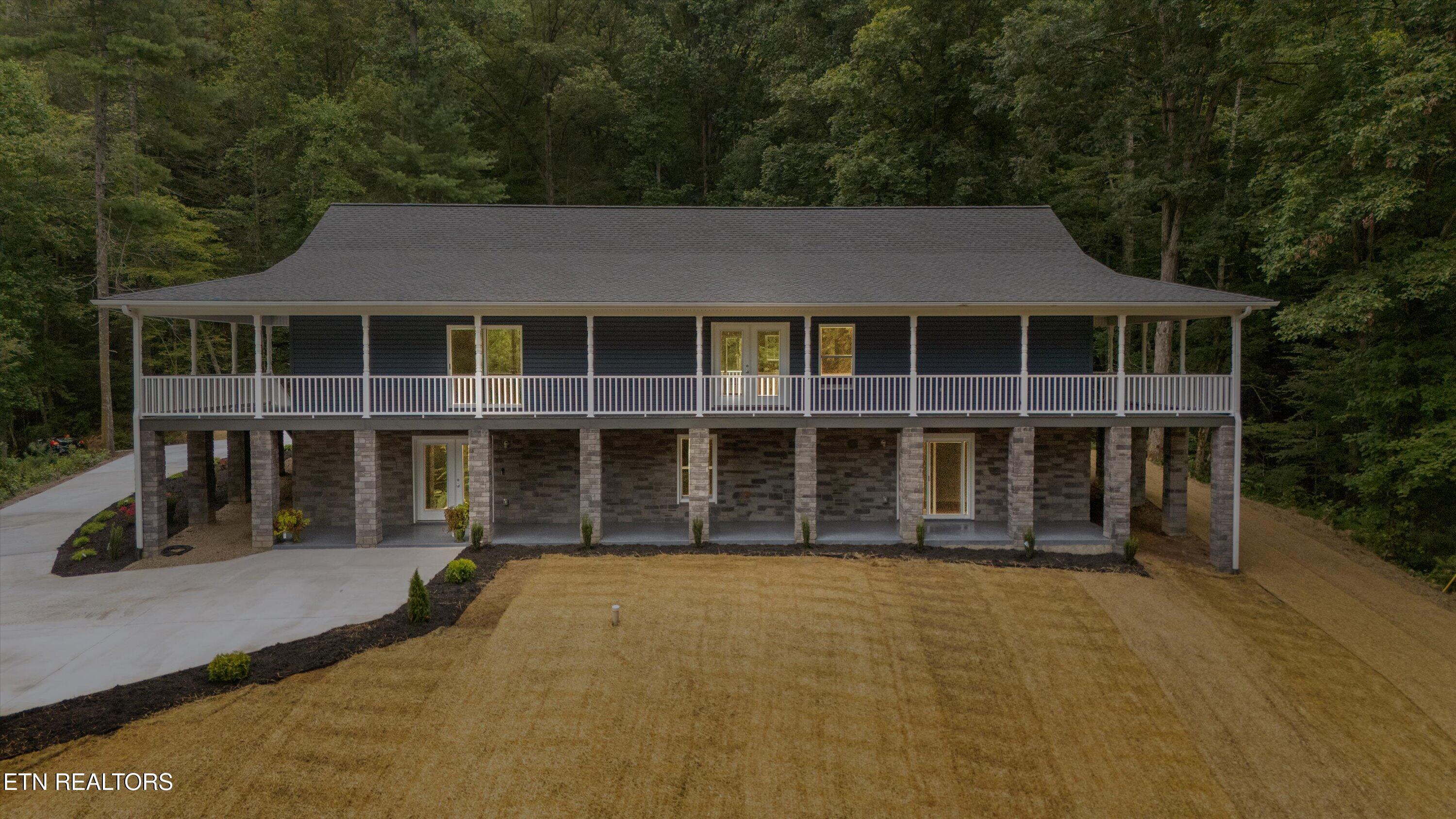 Image 1: 41-201 Flat Rock Way VT-07