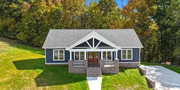 135 Jade Lane Lane