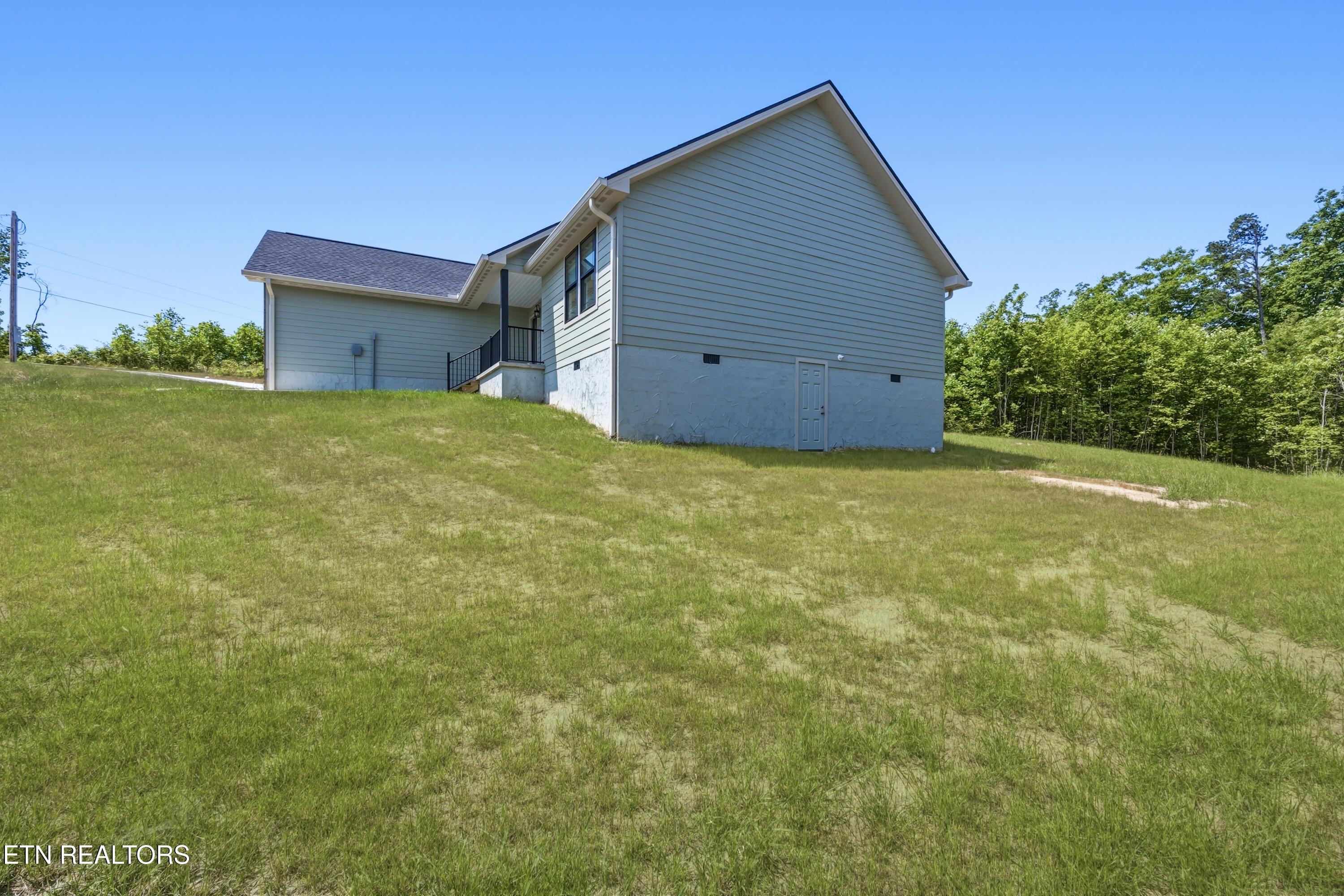 Image 4: Side of House
