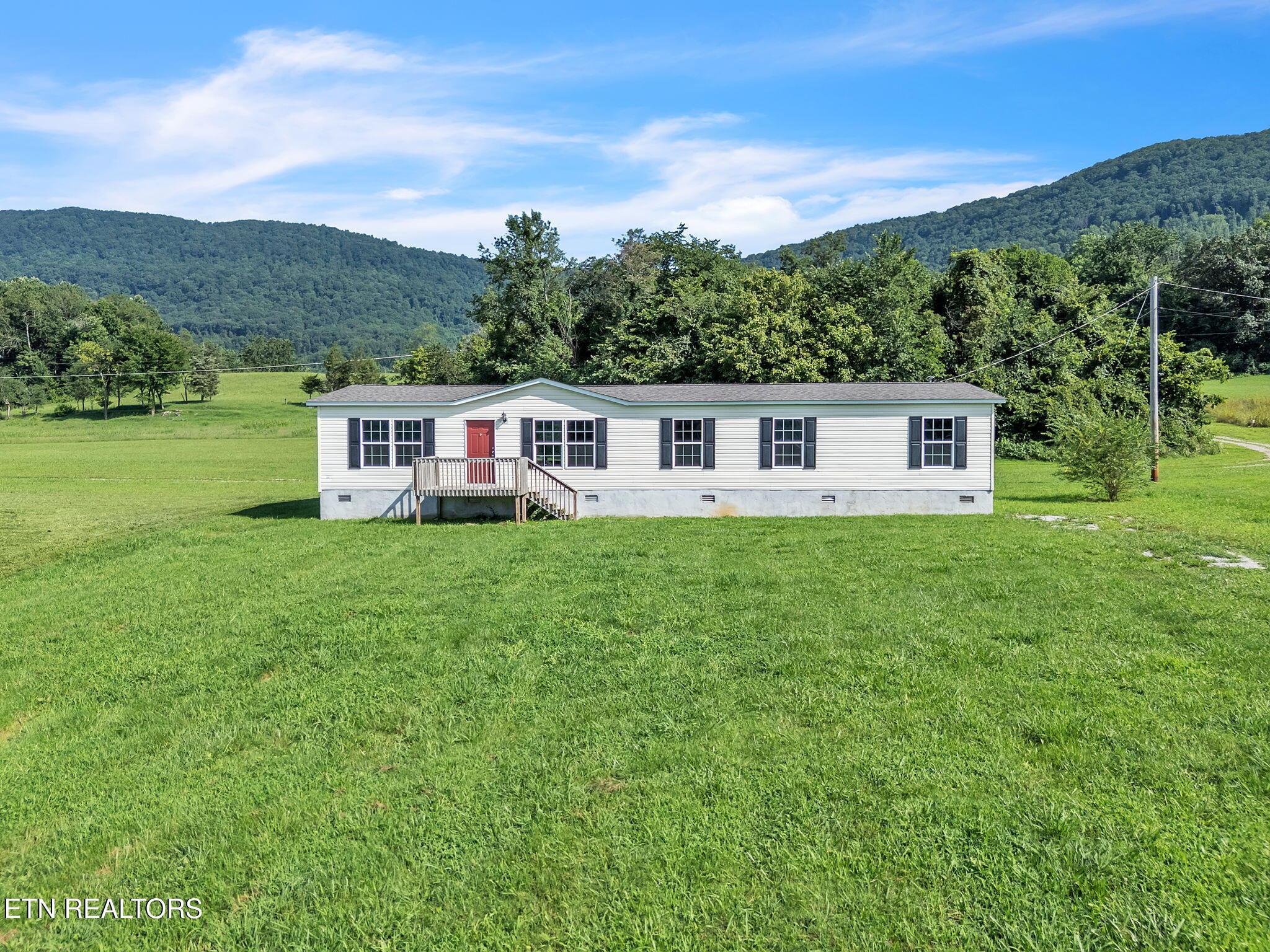 Image 3: 11-web-or-mls-Orange Ln-