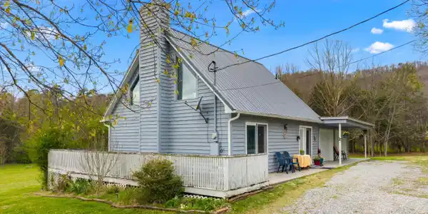 664 W Dumplin Valley Rd