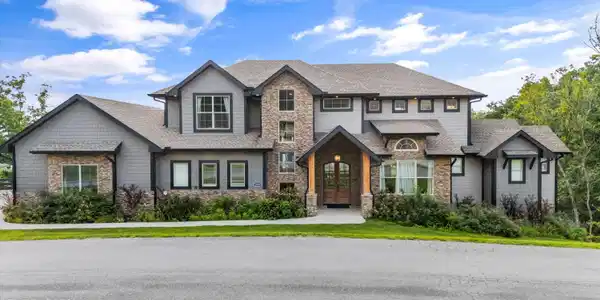 3093 Smoky Bluff Tr